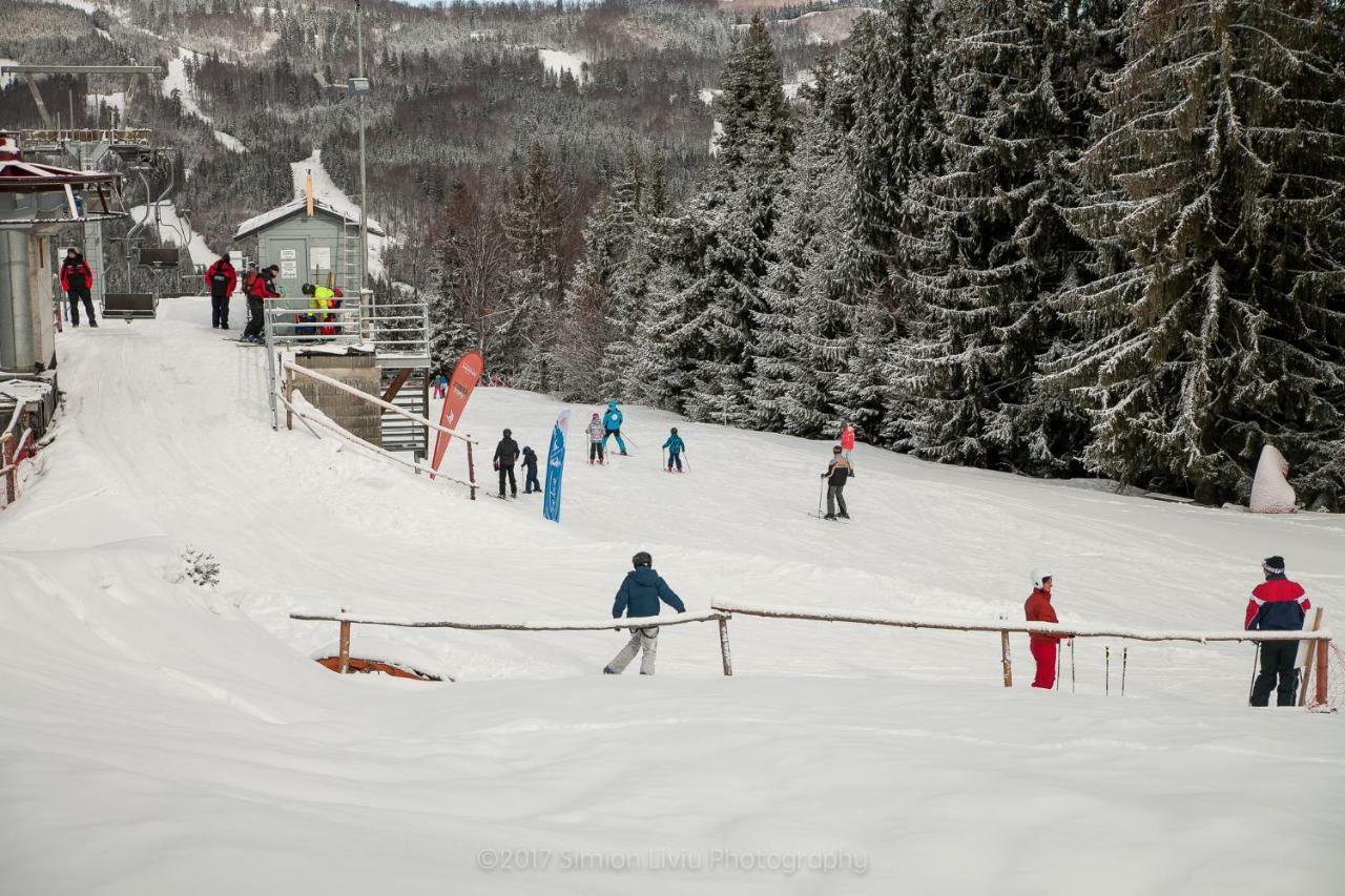 Hotel Superski Cavnic Exteriör bild